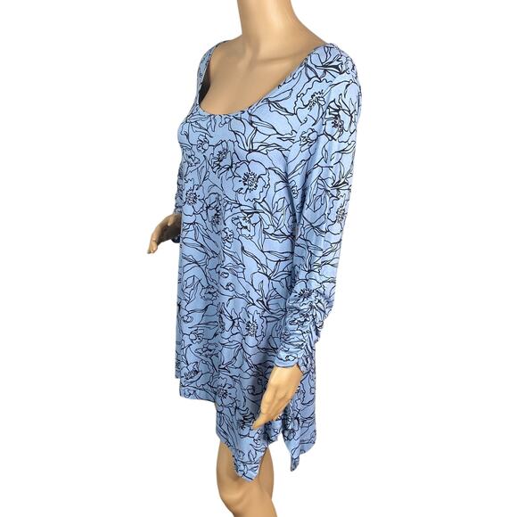Philosophy NWT Light Blue Black Floral Asymmetric Tunic Knit Top SZ L - Picture 2 of 10